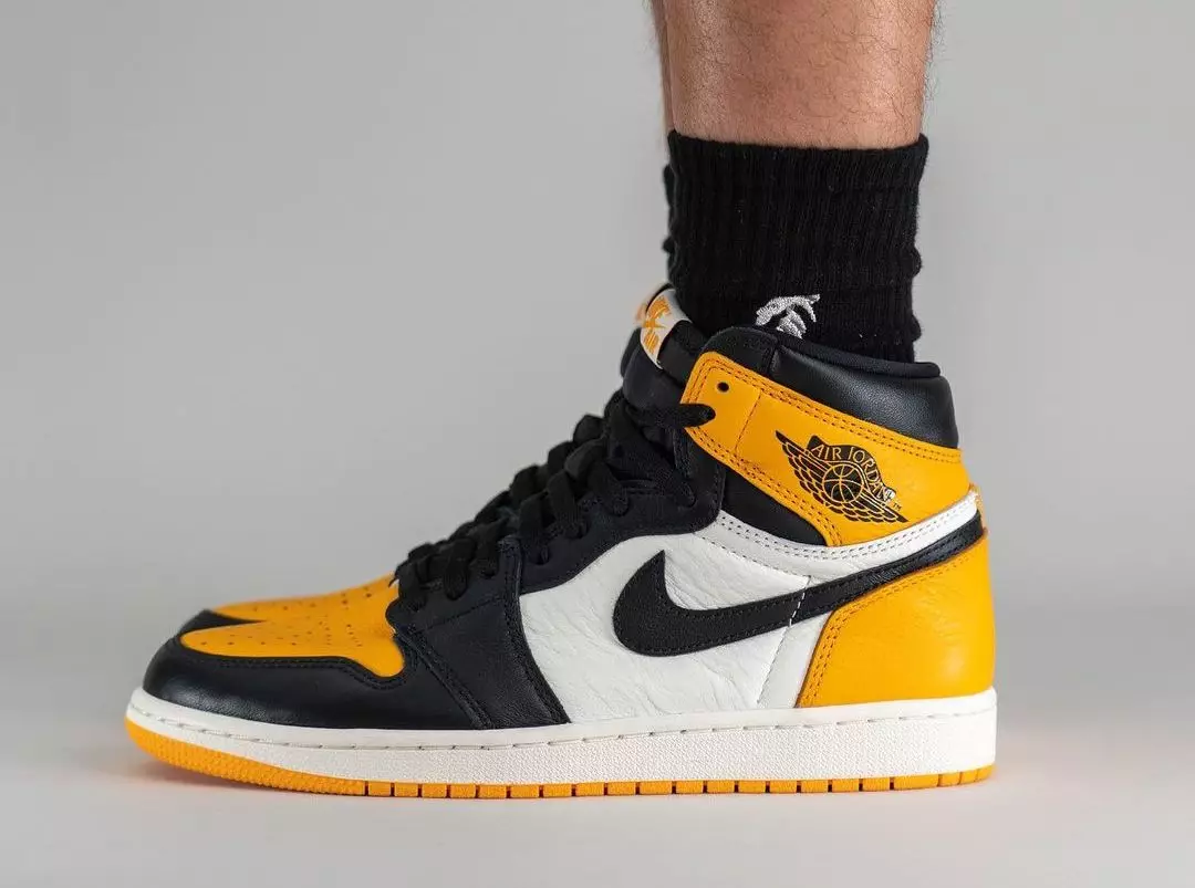 Air Jordan 1 Taxi Yellow Toe 555088-711 תאריך שחרור על הרגליים