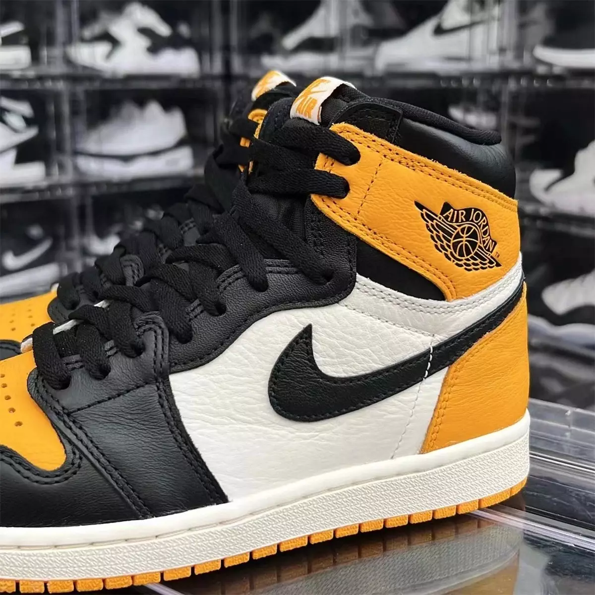 Air Jordan 1 Tacsaithe Toe Buí 555088-711 Dáta Eisiúna Praghsáil