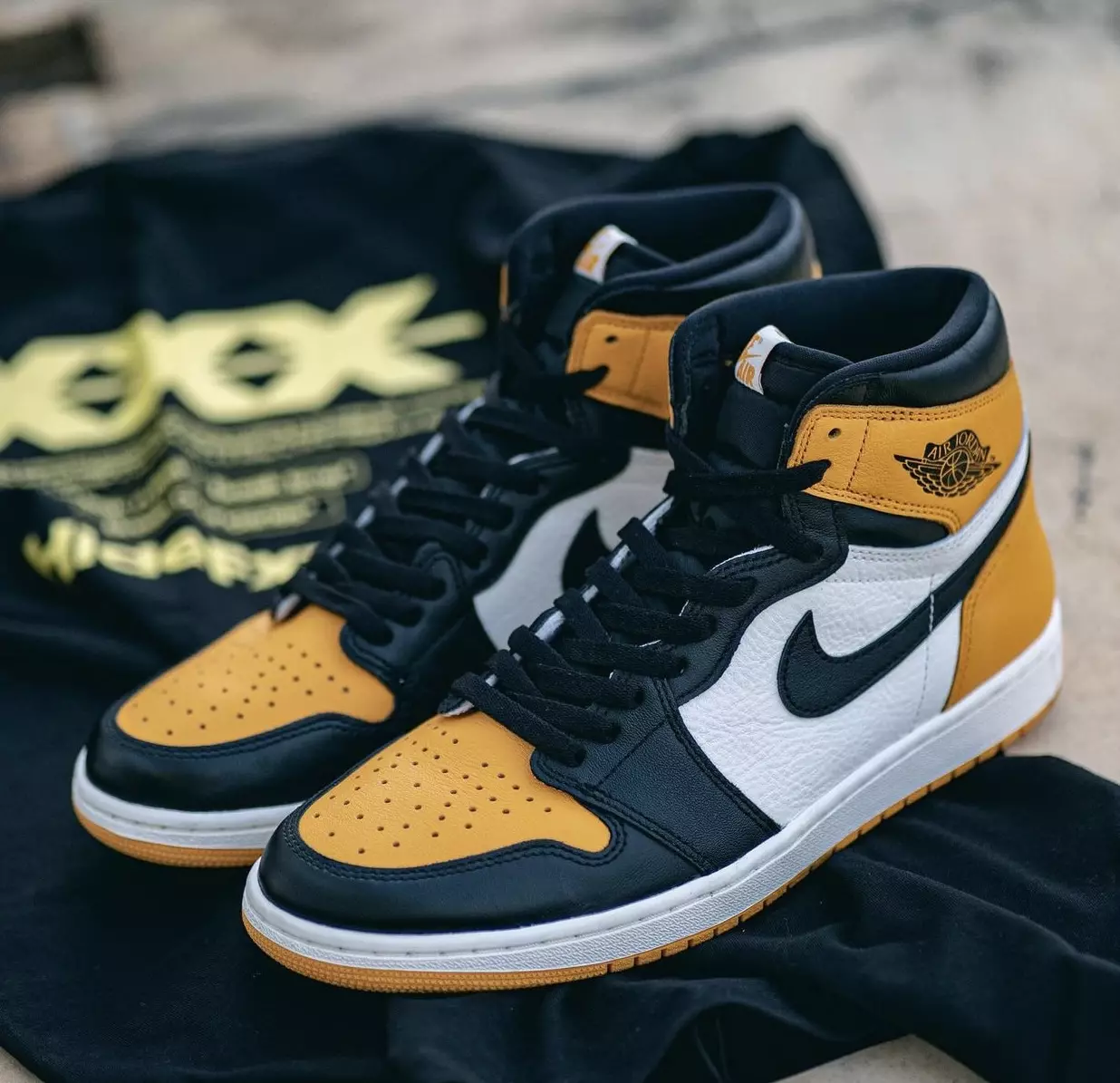 Air Jordan 1 Yellow Toe Taxi 555088-711 Ngày phát hành