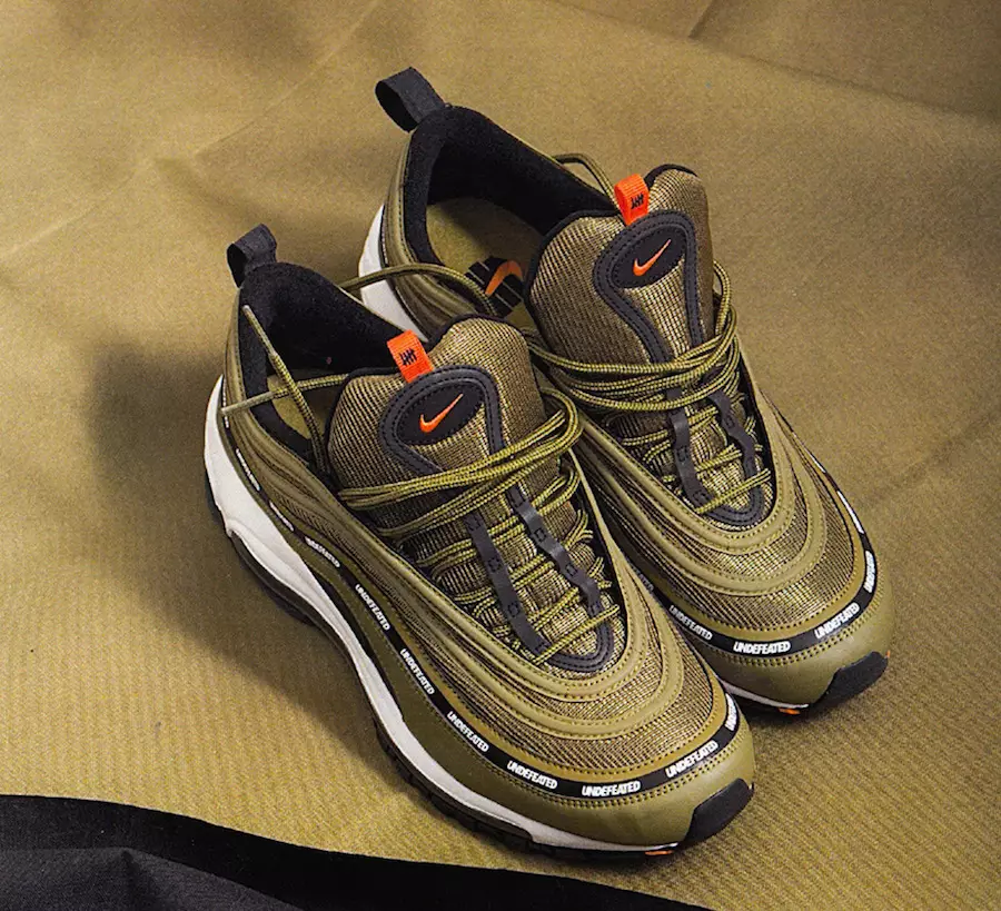 Obeferad Nike Air Max 97 Olive Flight Jacket