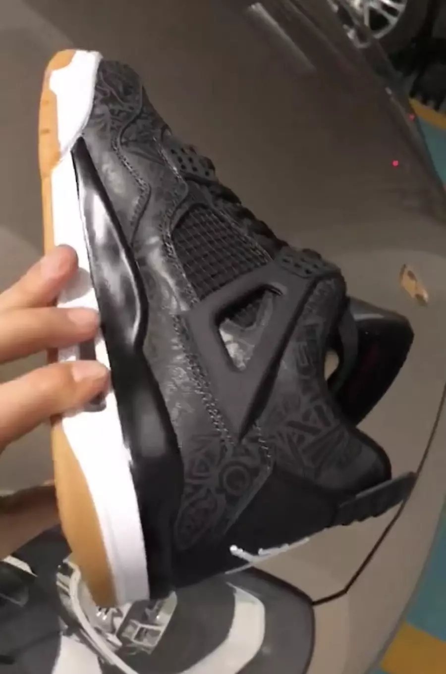 Air Jordan 4 SE Black Gum 2019 מחיר תאריך יציאה