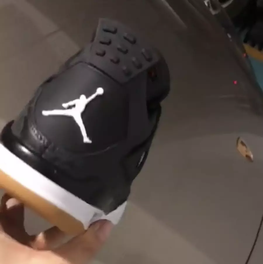 Harga Tarikh Tayangan Air Jordan 4 SE Black Gum 2019