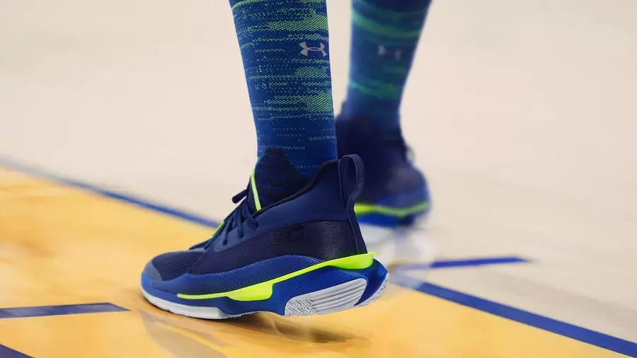 Data tar-Rilaxx tal-UA Curry 7 Dub Nation