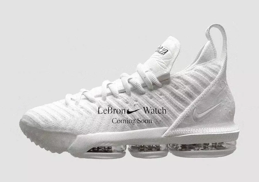 Nike LeBron 16 LeBron sat