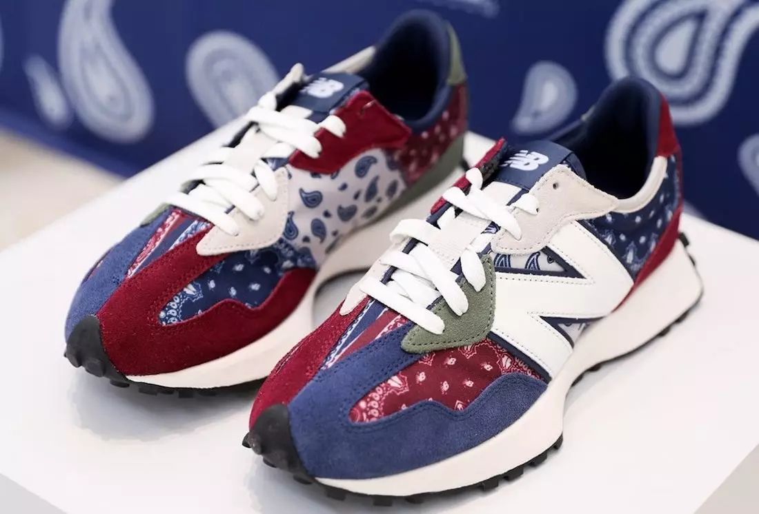 New Balance 327 «Paisley Pack» уже в пути