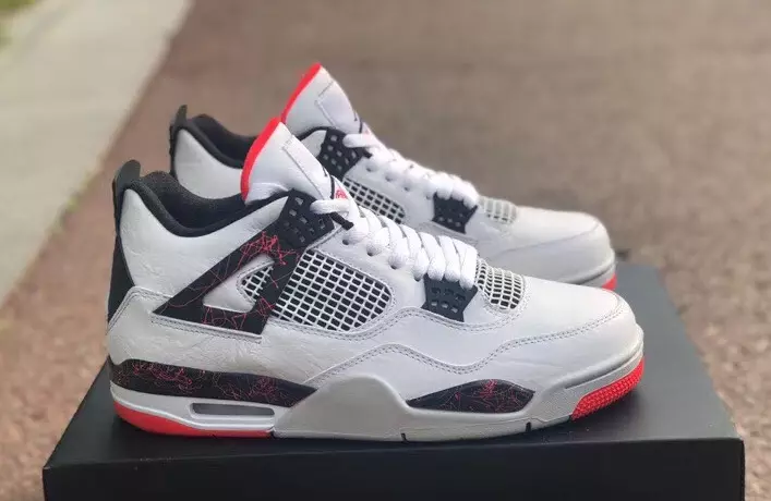 Cena Air Jordan 4 Pale Citron 308497-116 Datum vydání