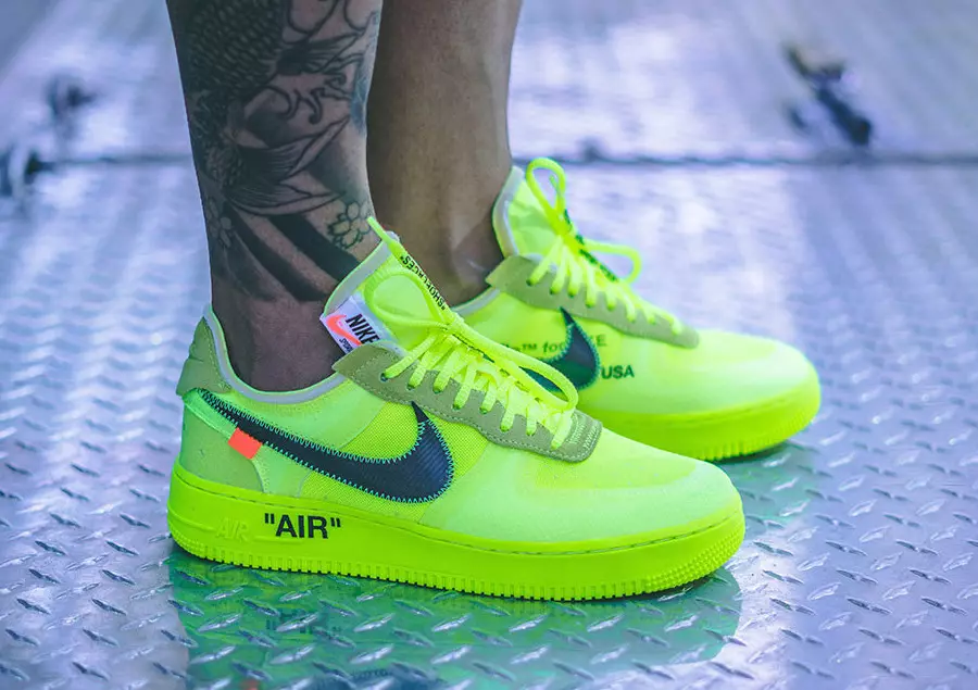 Off-White Nike Air Force 1 Low Volt Datum vydání