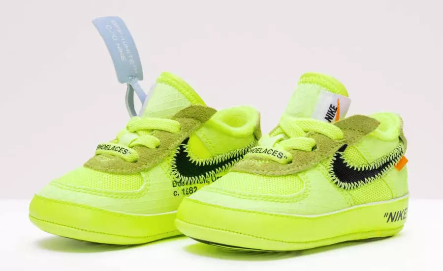 Data de lançamento do Nike Air Force 1 esbranquiçado tamanho infantil Volt