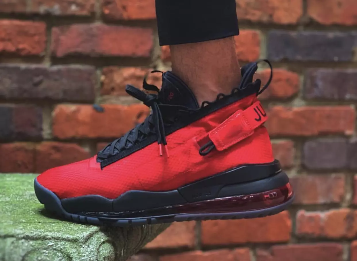 Jordan Proto-Max 720 Red Black Datum izdaje