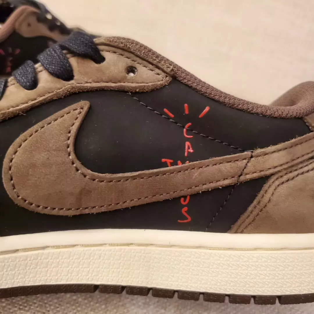 Travis Scott Air Jordan 1 Low CQ4277-001 Цэны на дату выпуску