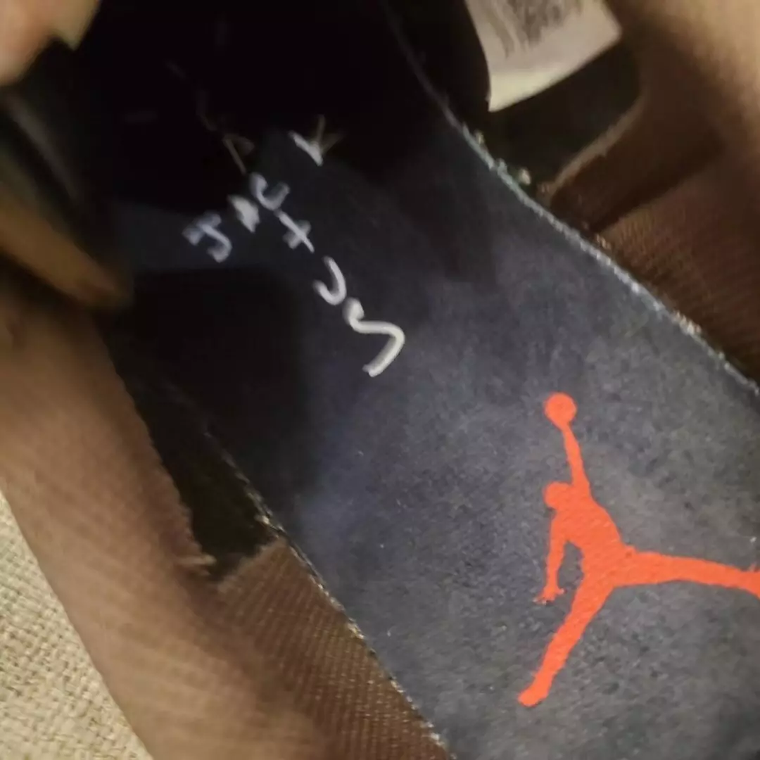 Travis Scott Air Jordan 1 Low CQ4277-001 Datum vydání