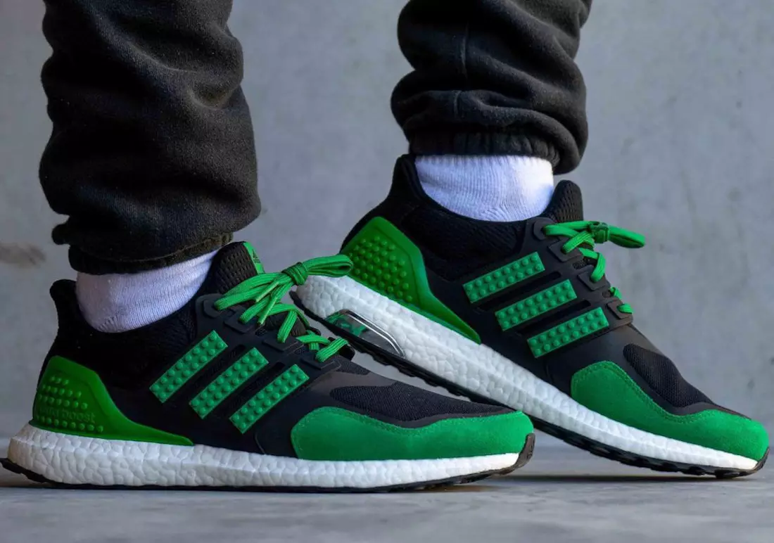 تاریخ انتشار LEGO adidas Ultra Boost مشکی سبز