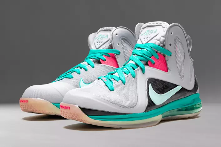 Sneaker Talk: Nike LeBron 9 Elite „South Beach“ 10751_1