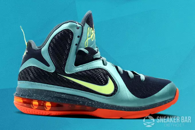 Krossovka haqida suhbat: Nike LeBron 9 10758_1