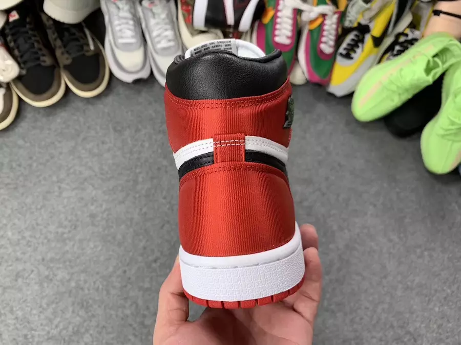 Air Jordan 1 Womens Satin Black Toe CD0461-016 Dátum vydania