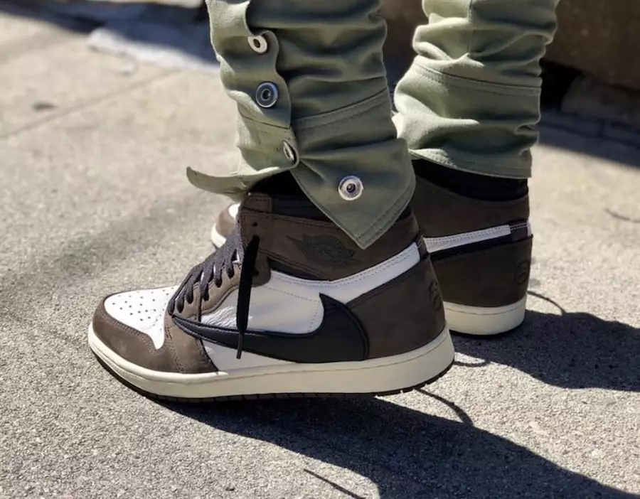 Трэвис Скотт Air Jordan 1 Cactus Jack Дата выхода 2019 года