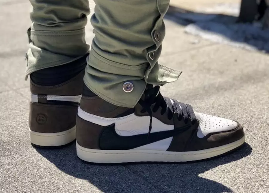 תאריך היציאה של Travis Scott Air Jordan 1 Cactus Jack 2019