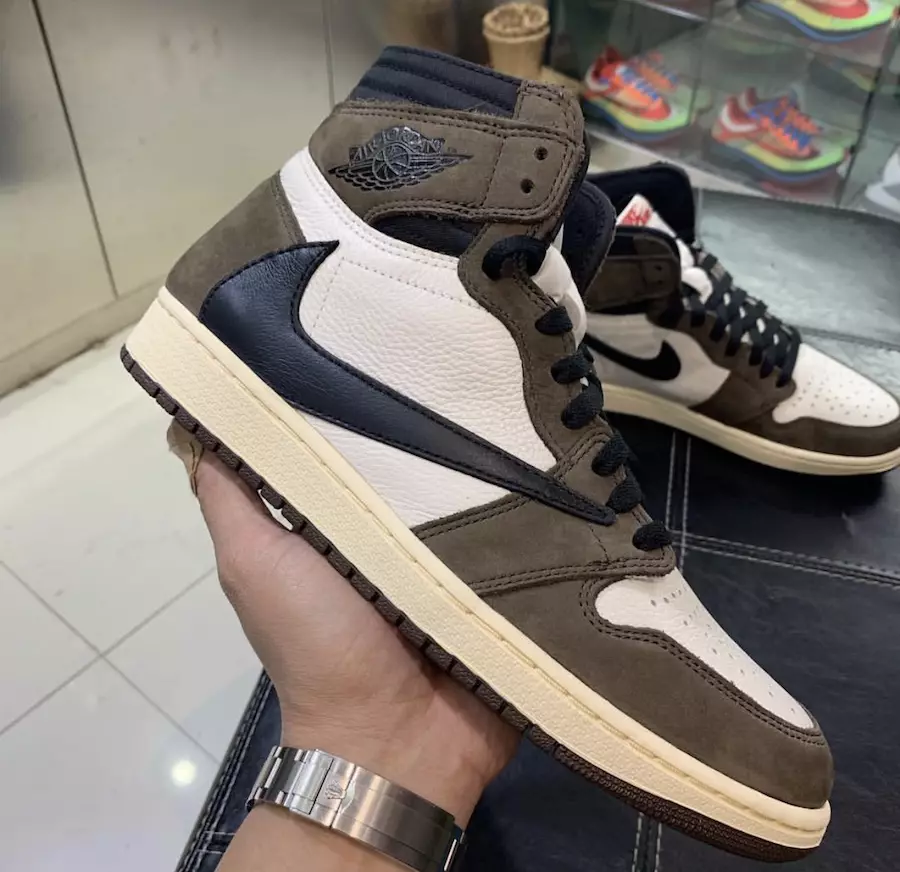 Travis Scott Air Jordan 1 Cactus Jack 2019 CD4487-100 מעלדונג טאָג