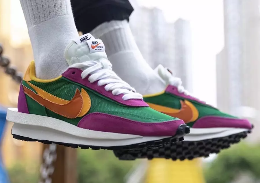 Sacai Nike LDWaffle Pine Green Clay Orange Del Sol BV0073-301 Ngày phát hành On-Foot