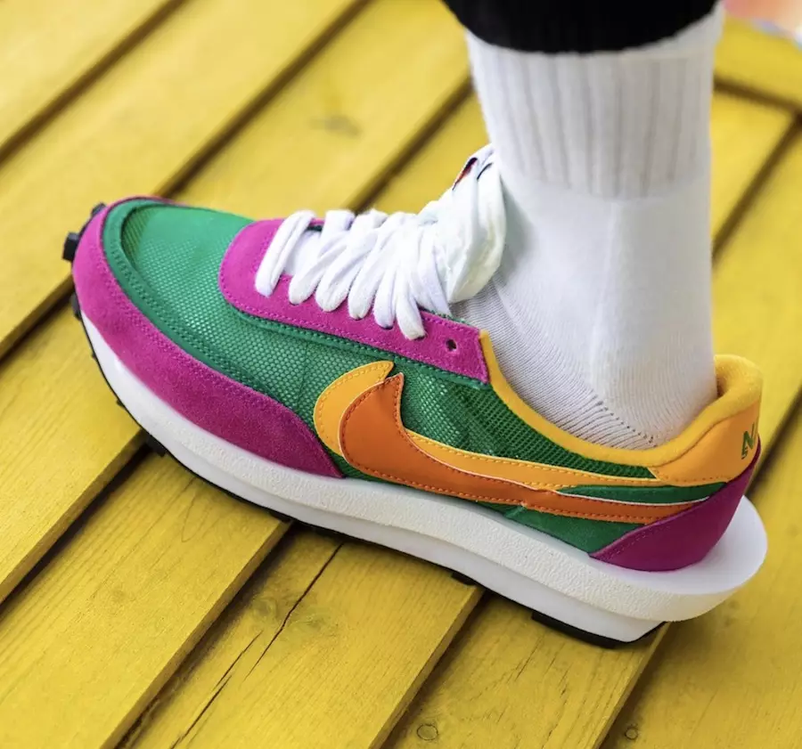 Sacai Nike LDWaffle Pine Green Clay Orange Del Sol BV0073-301 Išleidimo data ant kojų