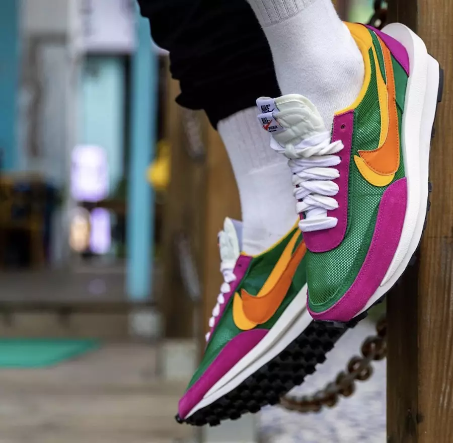 Sacai Nike LDWaffle Pine Green Clay Orange Del Sol BV0073-301 Fecha de lanzamiento On-Feet