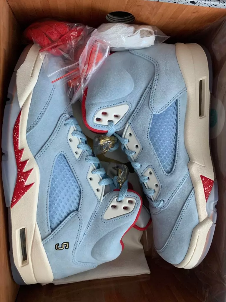 Trofeju telpa Air Jordan 5 Ice Blue University Red Izdošanas datums