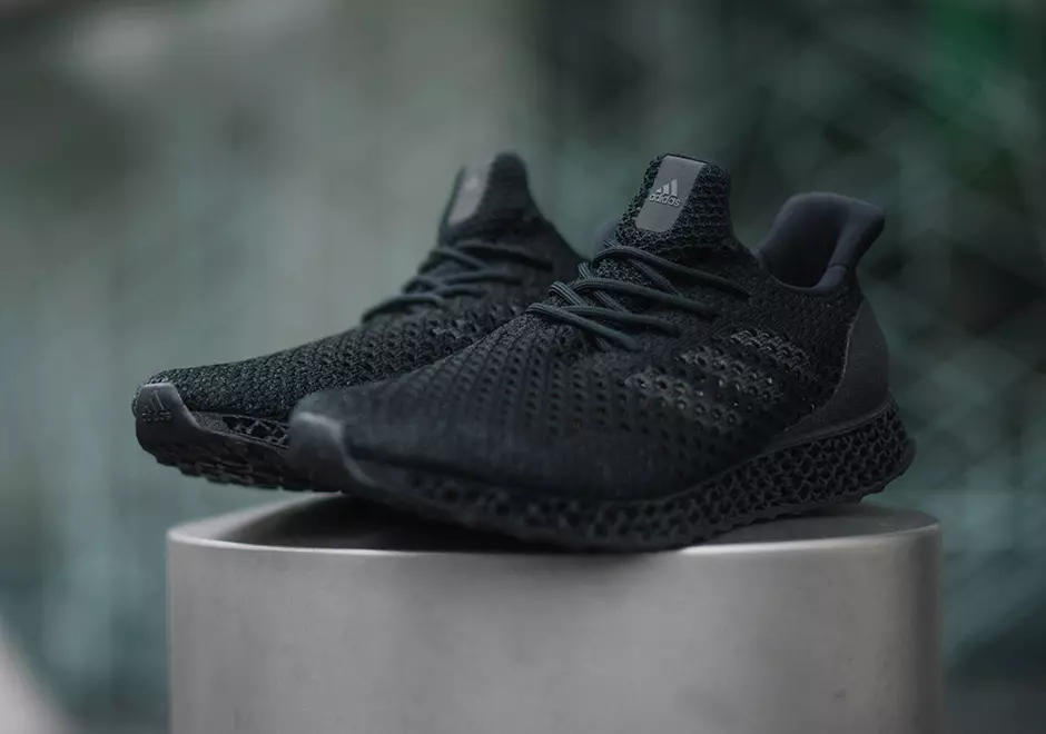 Adidas 3D Runner Triple Black Treisiú Dáta Eisiúna