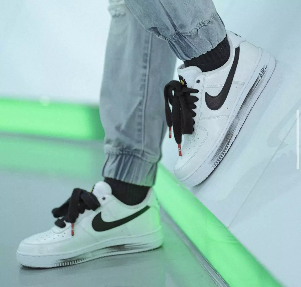 PEACEMINUSONE Nike Air Force 1 White DD3223-100 Датум на издавање On-Feet