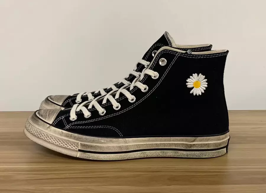 Mirada detallada de la PEACEMINUSONE x Converse Chuck 70