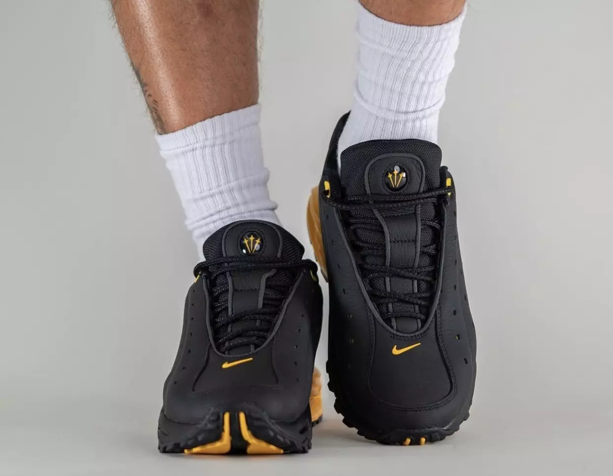 NOCTA Nike Hot Step Air Terra Black University Gold DH4692-002 תאריך שחרור