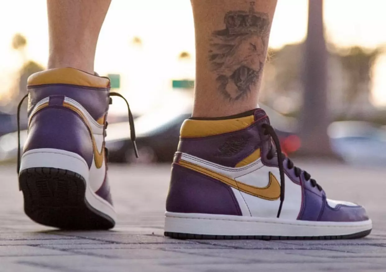 Nike SB Air Jordan 1 Lakers Court Purple Sail University Gold Black CD6578-507 Дата випуску