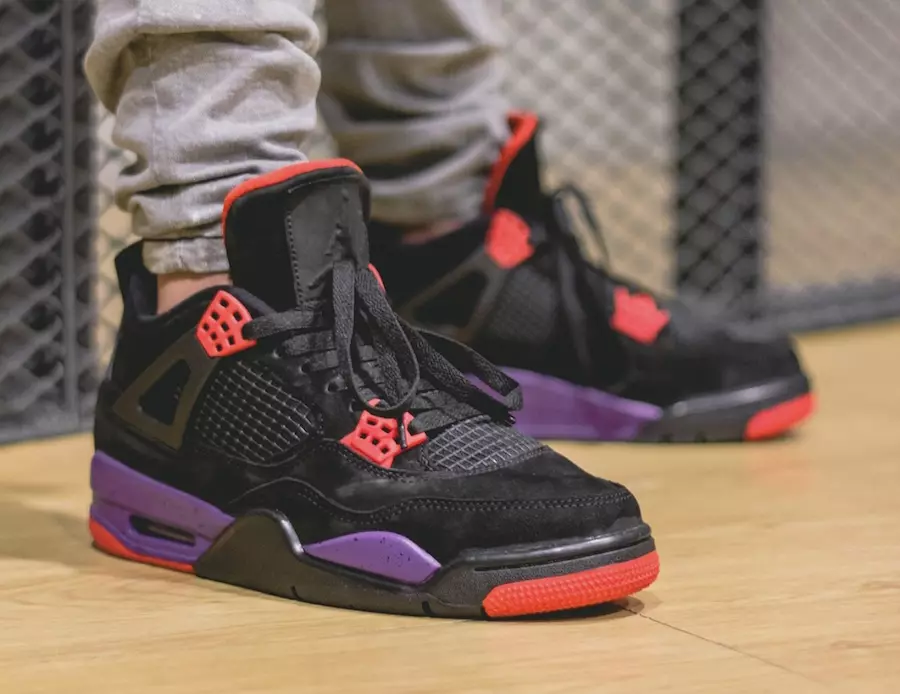 Air Jordan 4 Raptors uz kājām