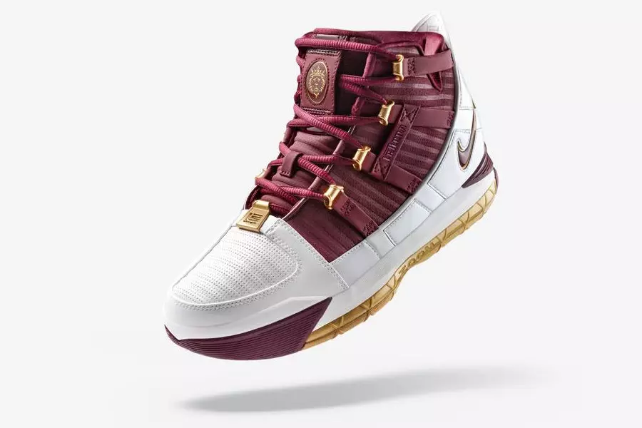 Nike толькі што выпусціла Zoom LeBron 3