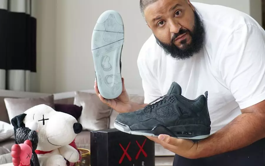 DJ Khaled KAWS Air Jordan 4 Venner Familie