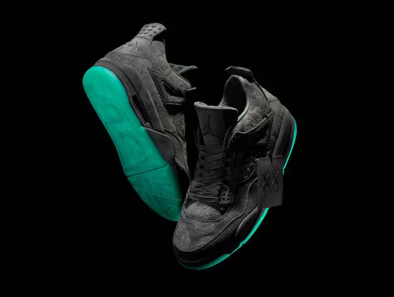 Air Jordan 4 KAWS Kessaħ Griż Glow 930155-003