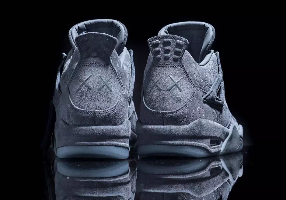 Jordan 4 KAWS