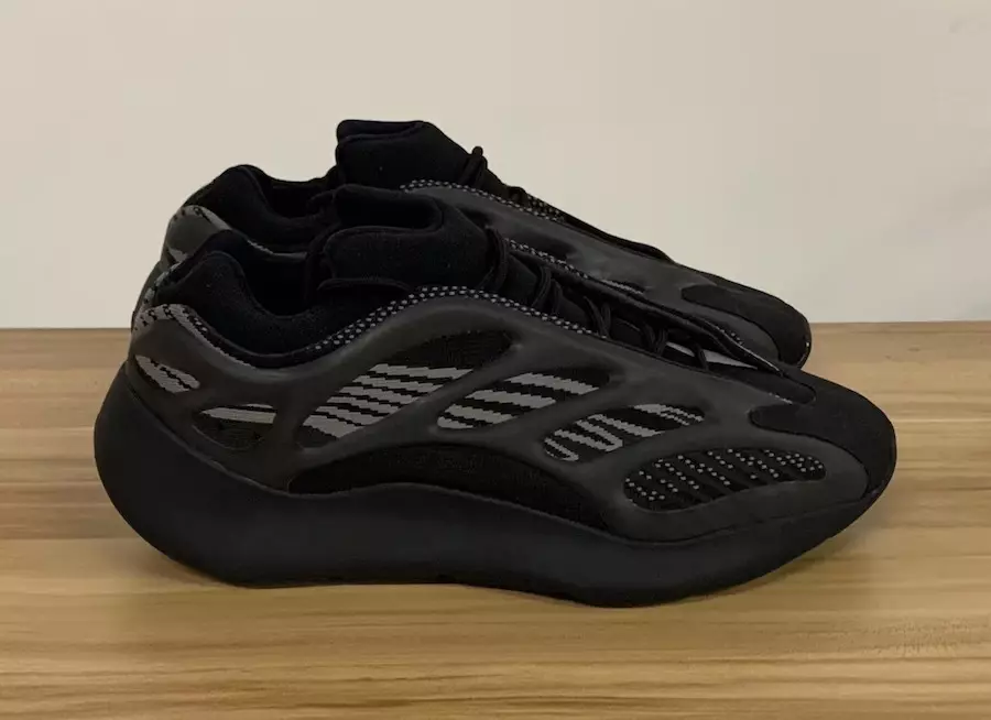 adidas Yeezy 700 V3 Black – data premiery