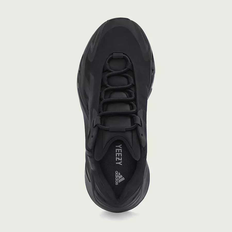 أديداس Yeezy Boost 700 MNVN Triple Black تاريخ الإصدار