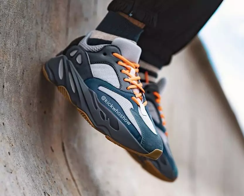 adidas Yeezy Boost 700 청록색 2019 출시일