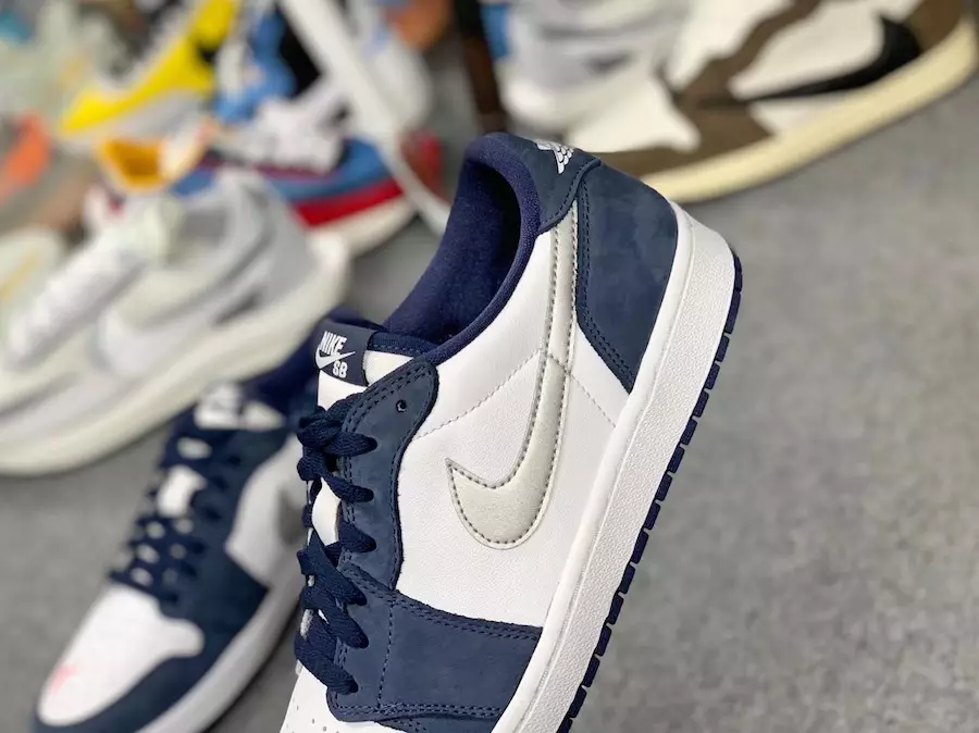 Ерік Костон Nike SB Air Jordan 1 Low Midnight Navy Ember Glow CJ7891-400 Дата випуску