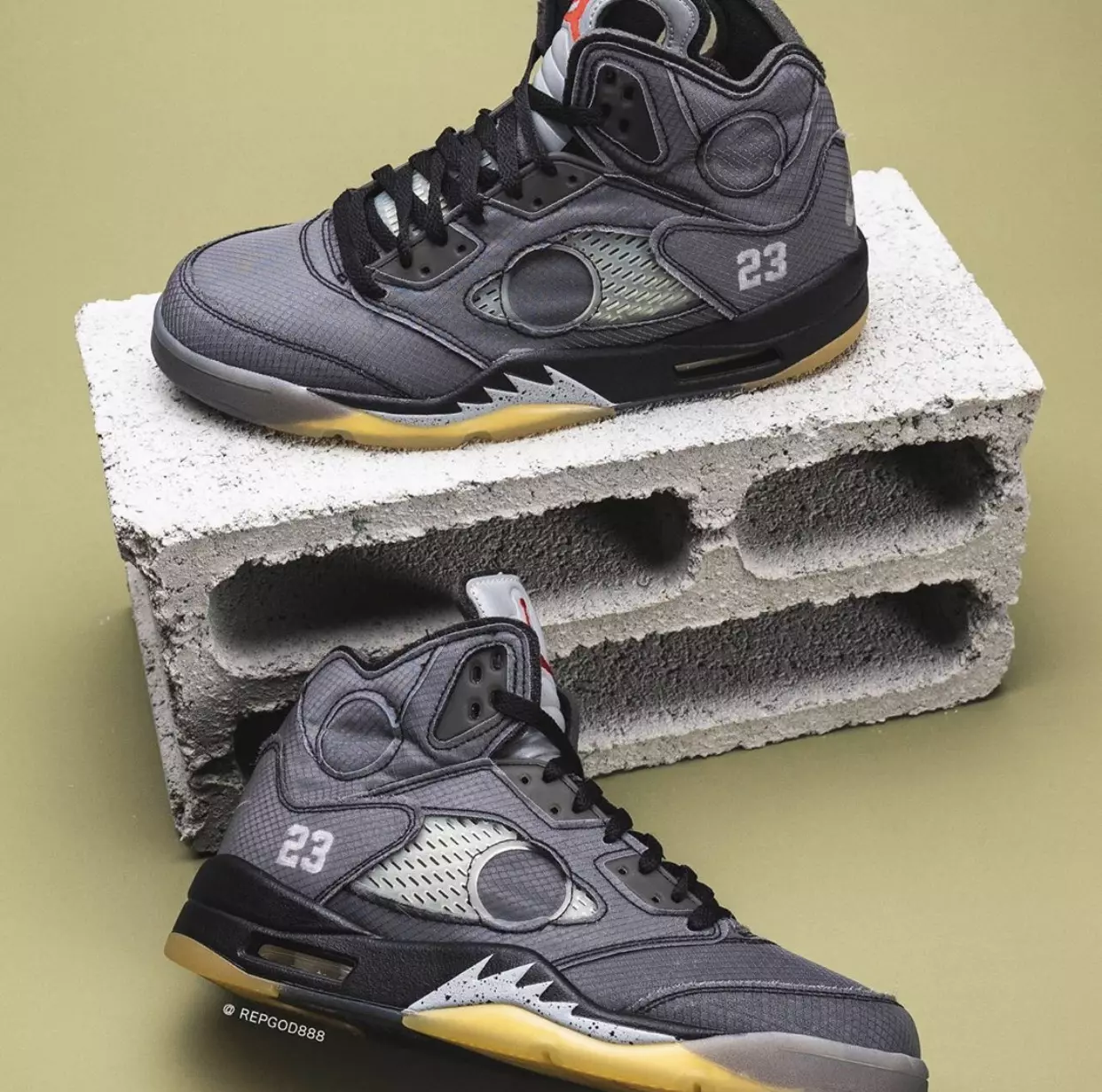 Off-White Air Jordan 5 CT8480-001 Data ta' Rilaxx