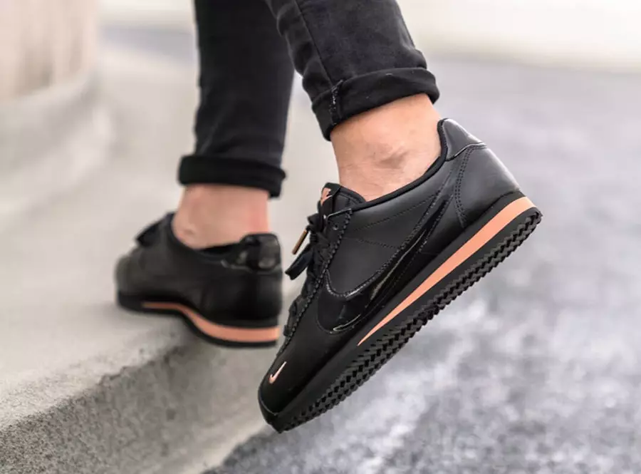 Ngày phát hành Nike Cortez Black Rose Gold 905614-010