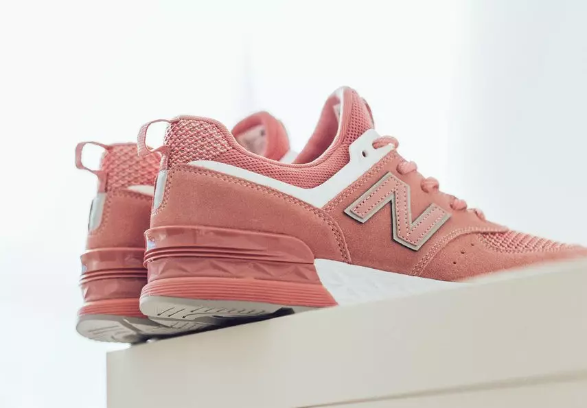 New Balance 574 Sports Dusted Pfirsich