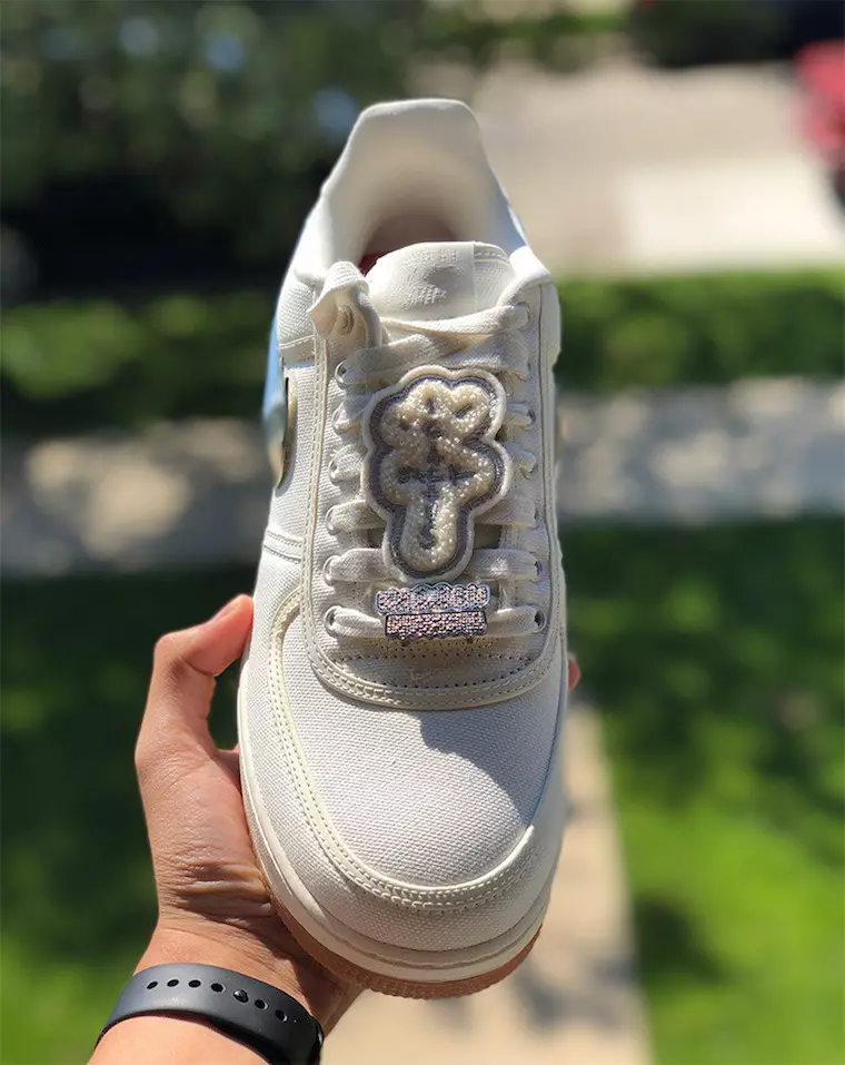 Travis Scott Nike Air Force 1 Sail Íseal