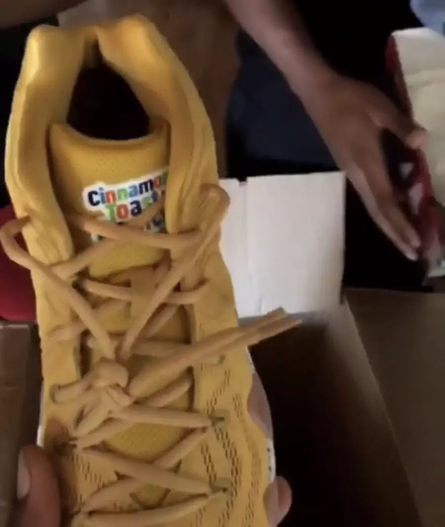 Balíček cereálií Nike Kyrie 4 Cinnamon Toast Crunch