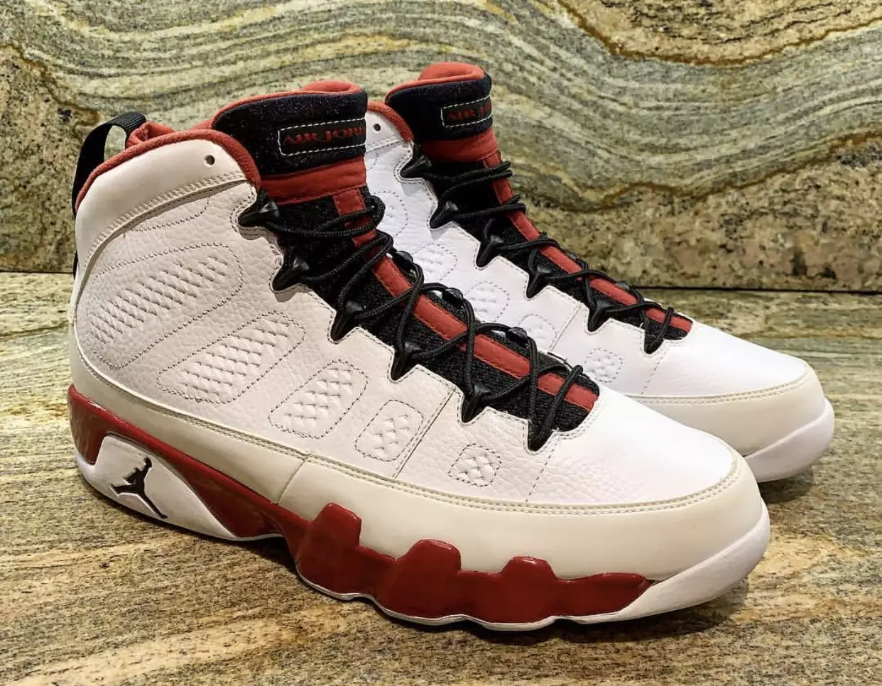 Air Jordan 9 Alb Roșu Negru 302370-160 Data lansării