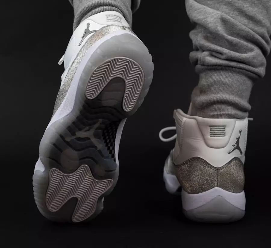 Air Jordan 11 WMNS Metallic Silver AR0715-100 Útgáfudagur á fótum