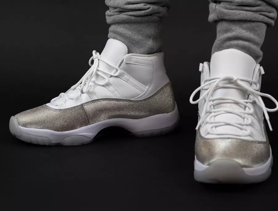 Air Jordan 11 WMNS Metallic Silver AR0715-100 Дата на издаване на крака