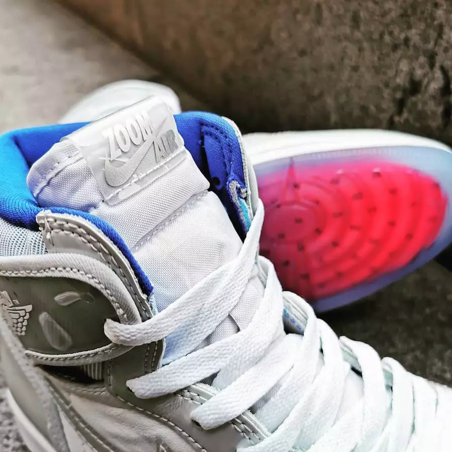 Air Jordan 1 Zoom Tinggi R2T White Racer Blue CK6637-104 Tanggal Rilis