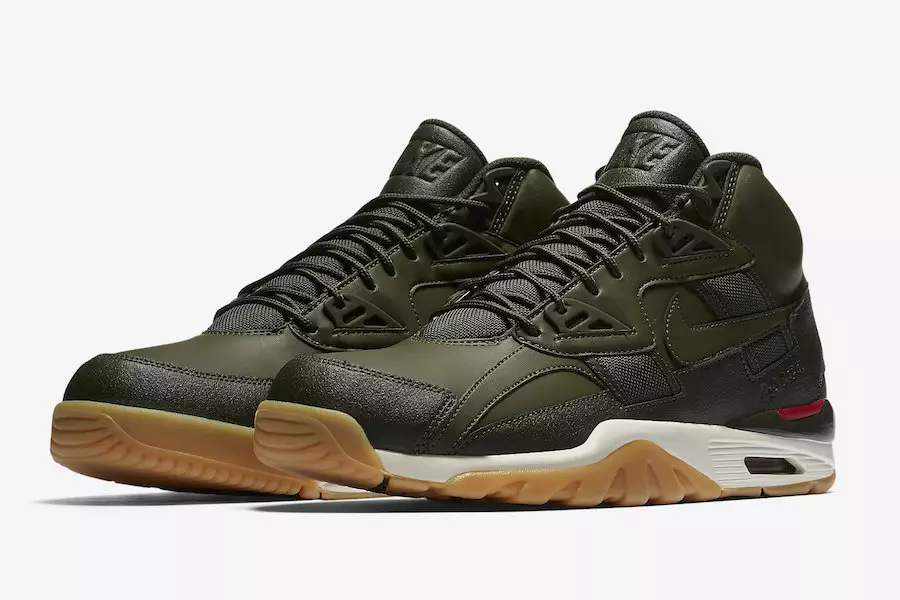 Bo Jackson's Nike Air Trainer SC Winter Release in